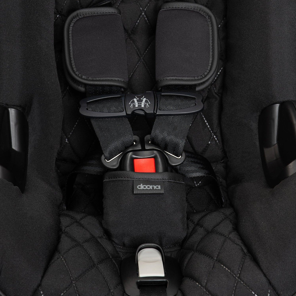 Doona Infant Carseat - Midnight Black / Just Black