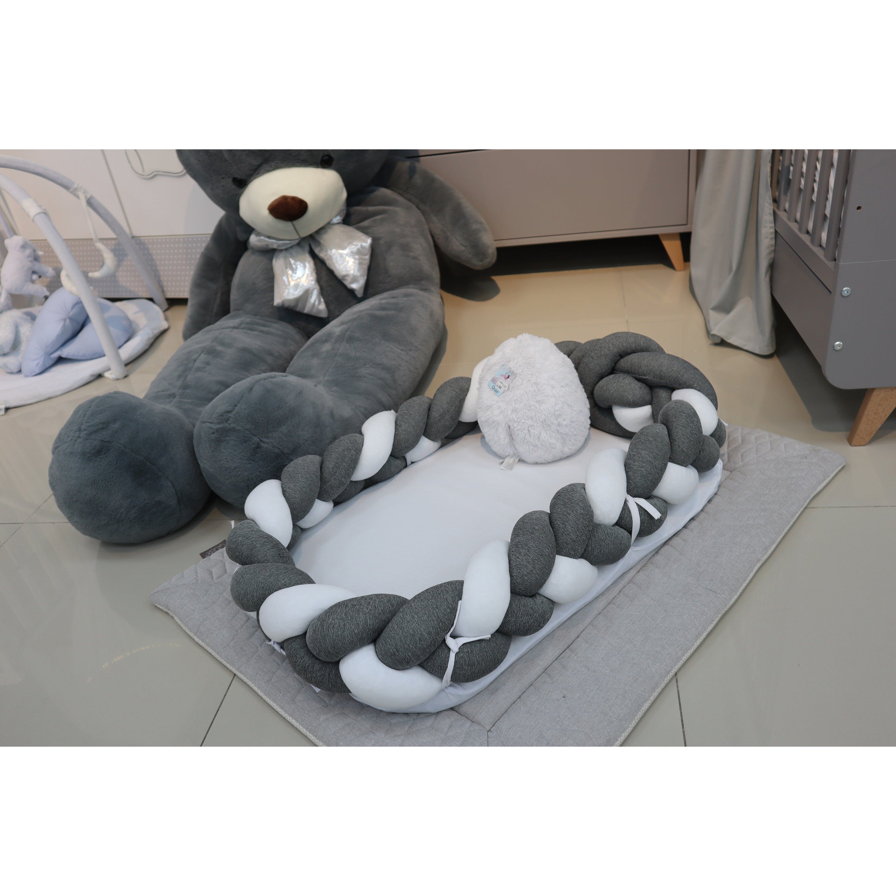 BABY MOON KNOTTED Wrapped Bumper With Mattress