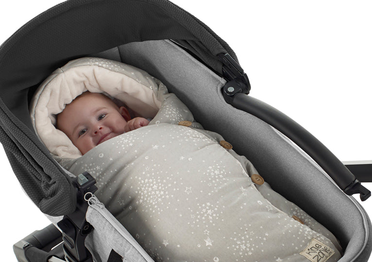 Jane Mims Footmuff Zipper Pale