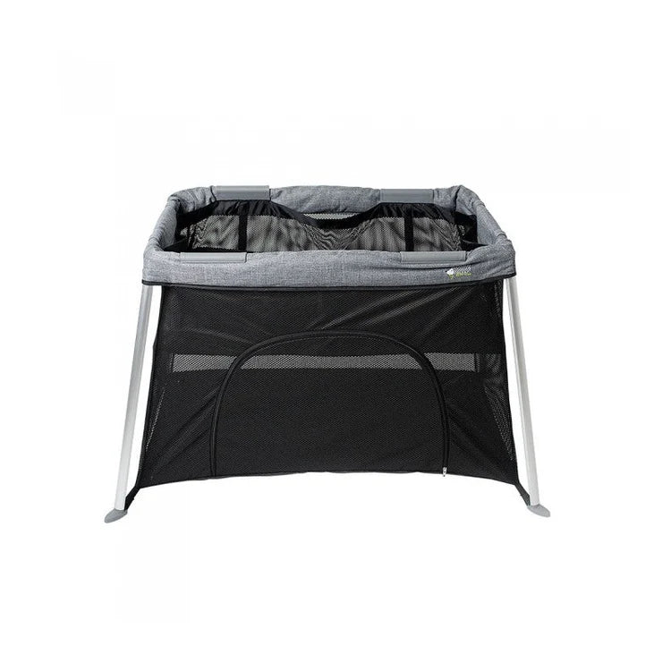 A Parent’s Essential Travel Companion: The Olmitos Mini Travel Cot WElevator “Hedgehog”