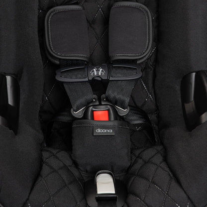 Doona Infant Carseat - Midnight Black / Just Black